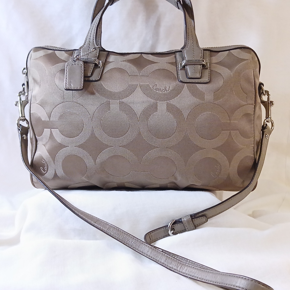 COACH OP ART SIGNITURE BAG